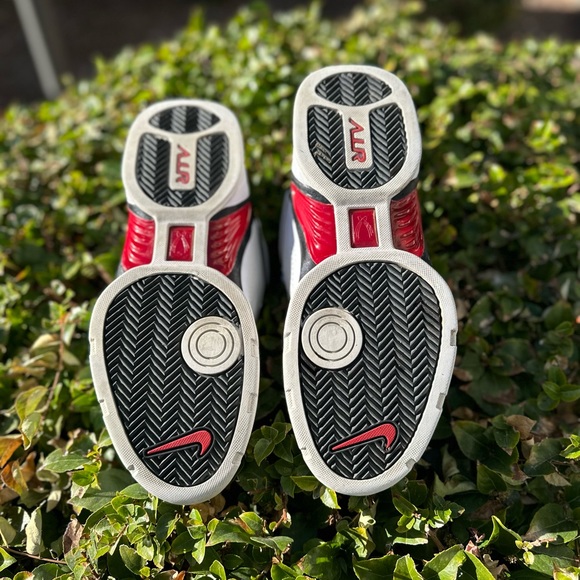 Nike Air PT Baller Sneakers
Basketball Shoes size 9.5 - Picture 4 of 5